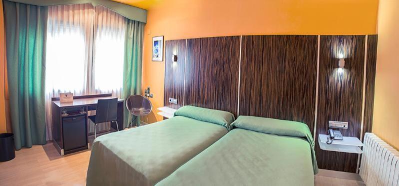 Hotel Gran Via Σαραγόσα Δωμάτιο φωτογραφία